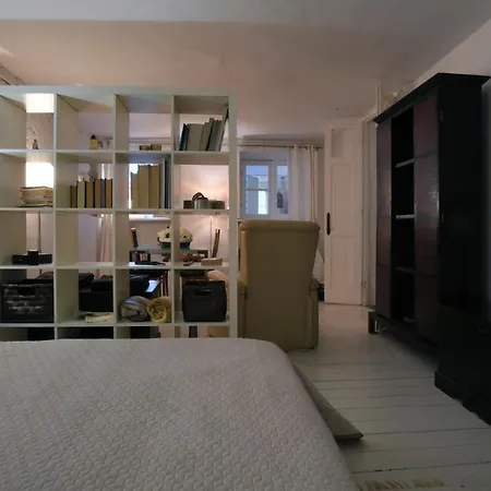 Loft Mola White By Burgo Oporto